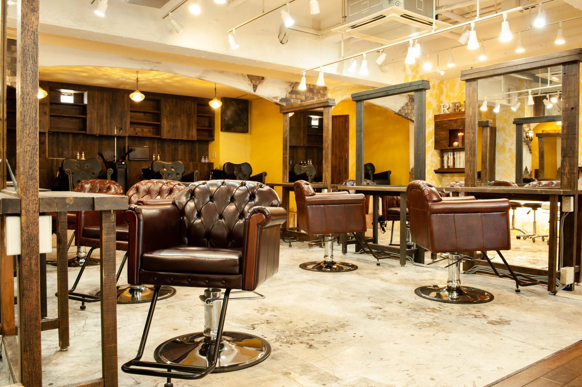 i&heart Salon View